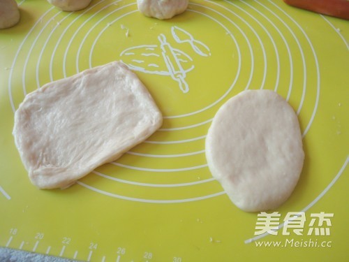 肉松热狗肠面包