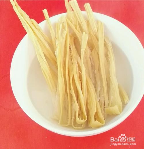 猪肉烧腐竹怎么做