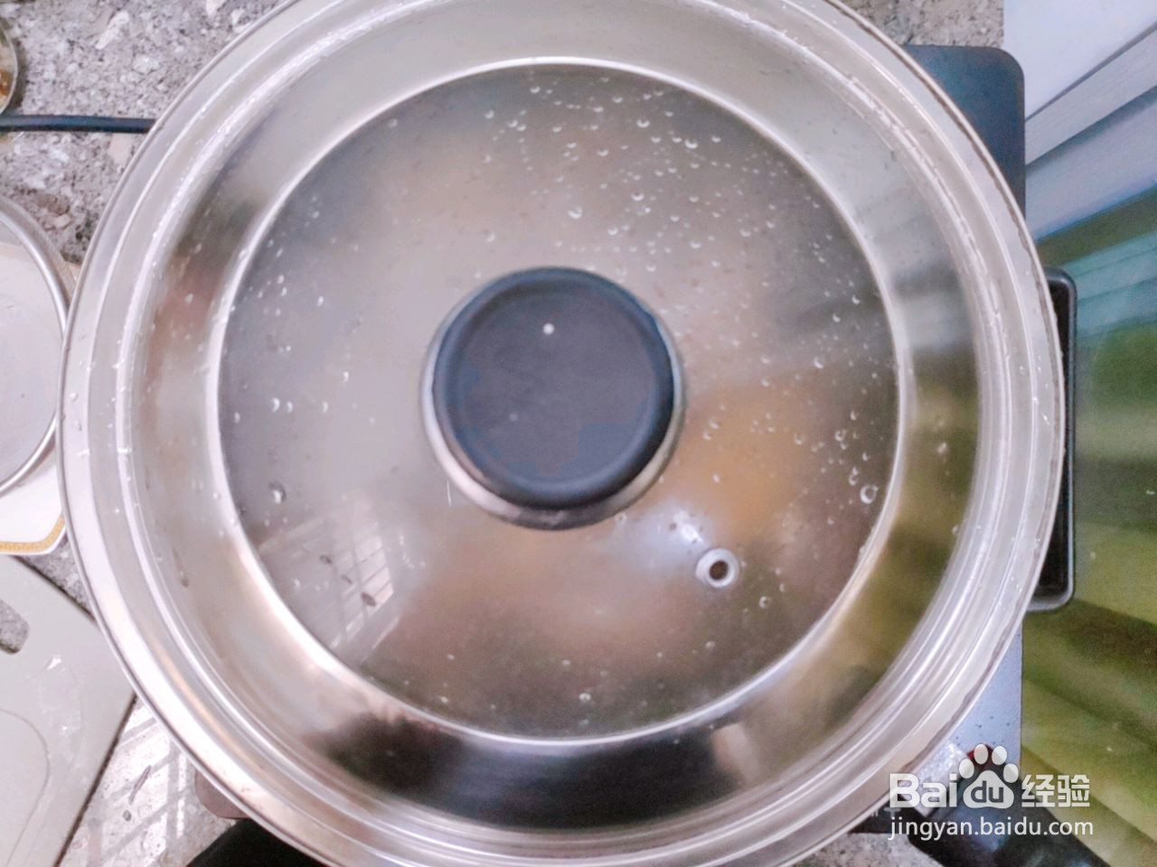 香菇卤翅根盖浇面的做法