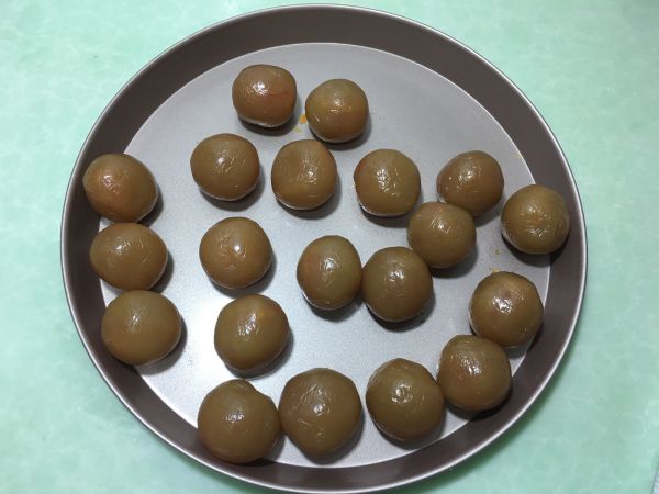 莲蓉咸蛋黄月饼