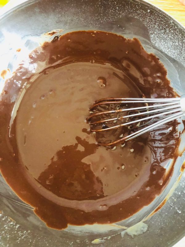 巧克力蛋糕三明治