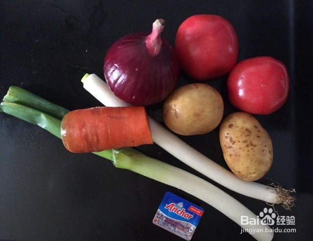 牛尾杂蔬汤的做法