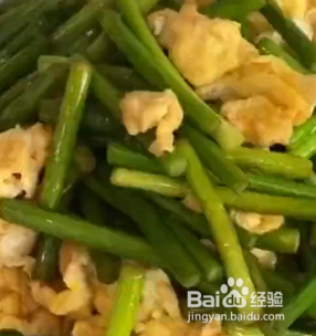如何做蒜苔炒鸡蛋呢