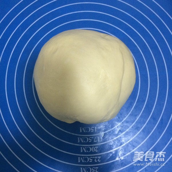 蜜豆餐包的做法