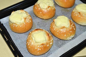 乳酪喷泉包的做法