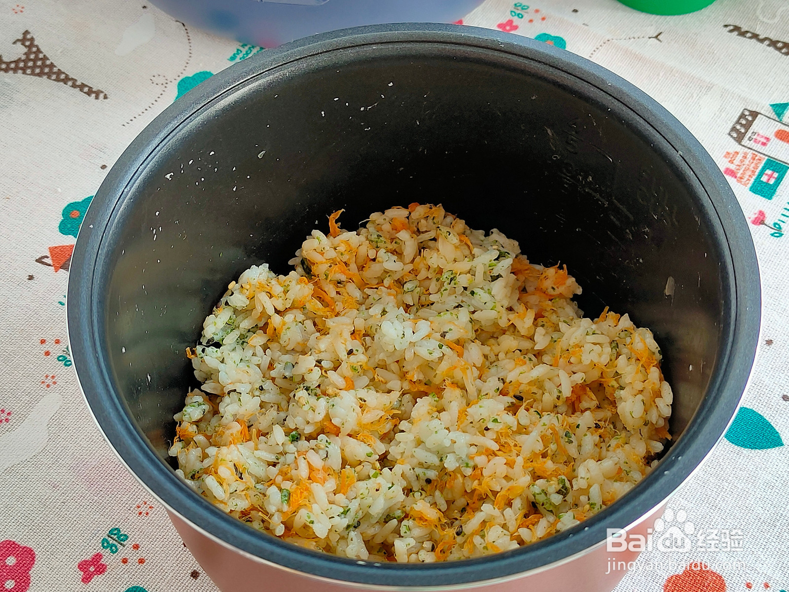 海苔肉松饭团的做法