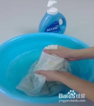 白色防晒服染色怎么洗 百度经验