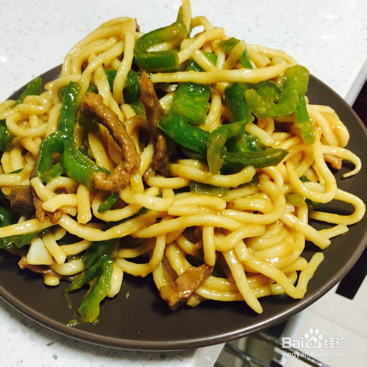 青椒肉丝炒面的做法