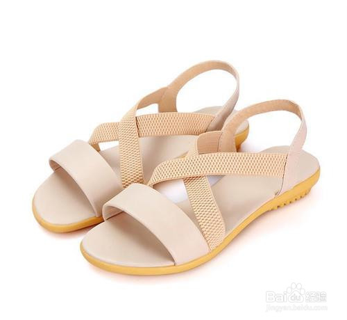 如何清洁凉鞋