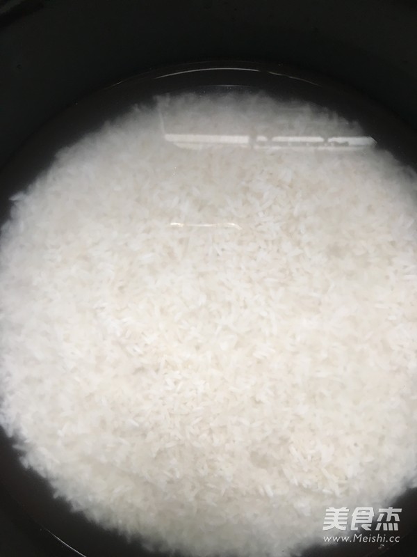 腊味煲仔饭的做法