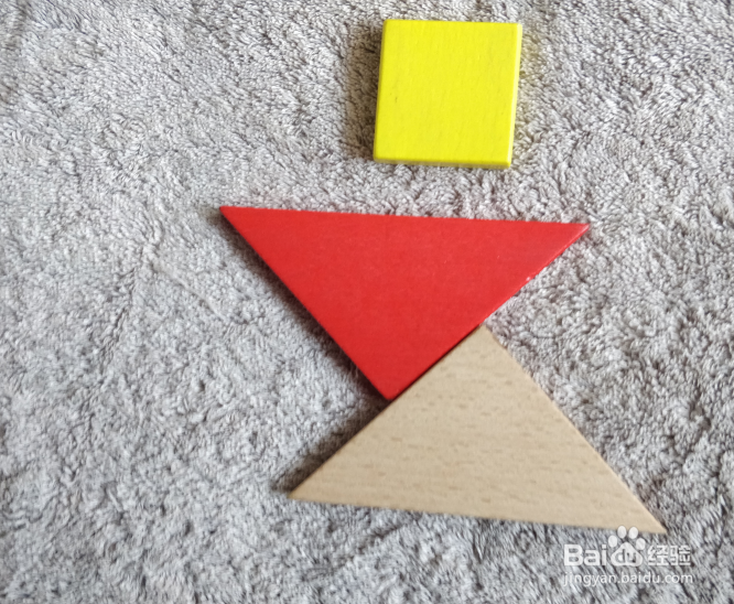 用七巧板怎么拼一个伸展运动的体育老师呢？