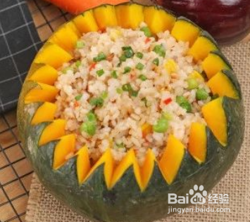 11个月宝宝补铁补钙辅食---南瓜盅彩蔬肉末饭