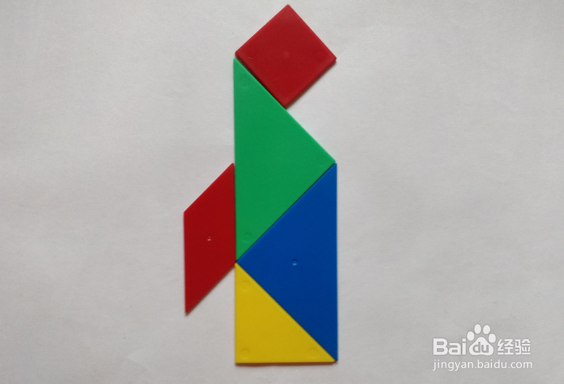 用蝶式七巧板怎么拼组一只行走的企鹅？