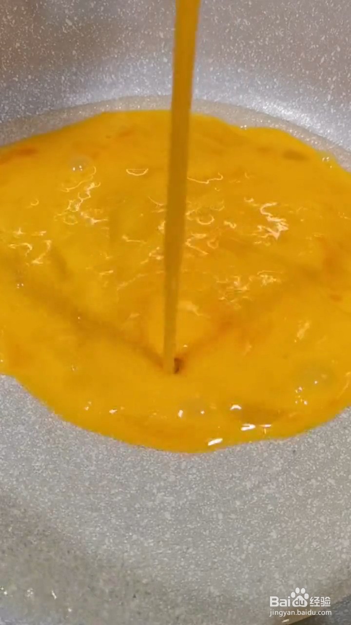 怎样做非常下饭又好吃的洋葱炒鸡蛋