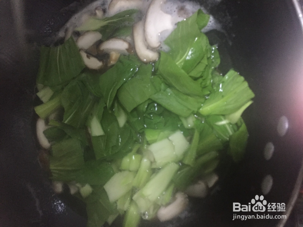 蘑菇炒青菜最简单最省事的方法