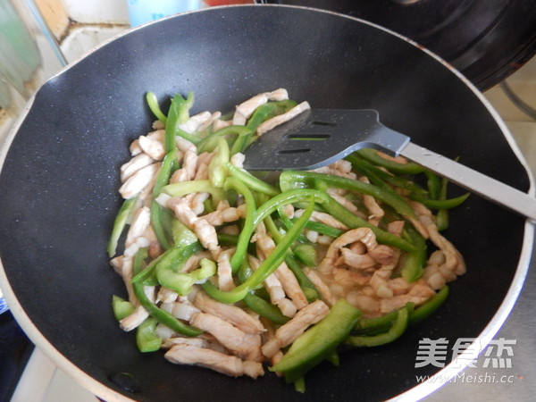 青椒杏鲍菇炒肉丝