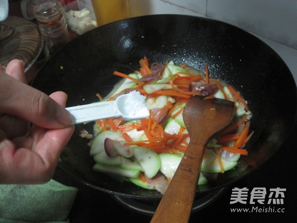 腊味炒紫薯馒头