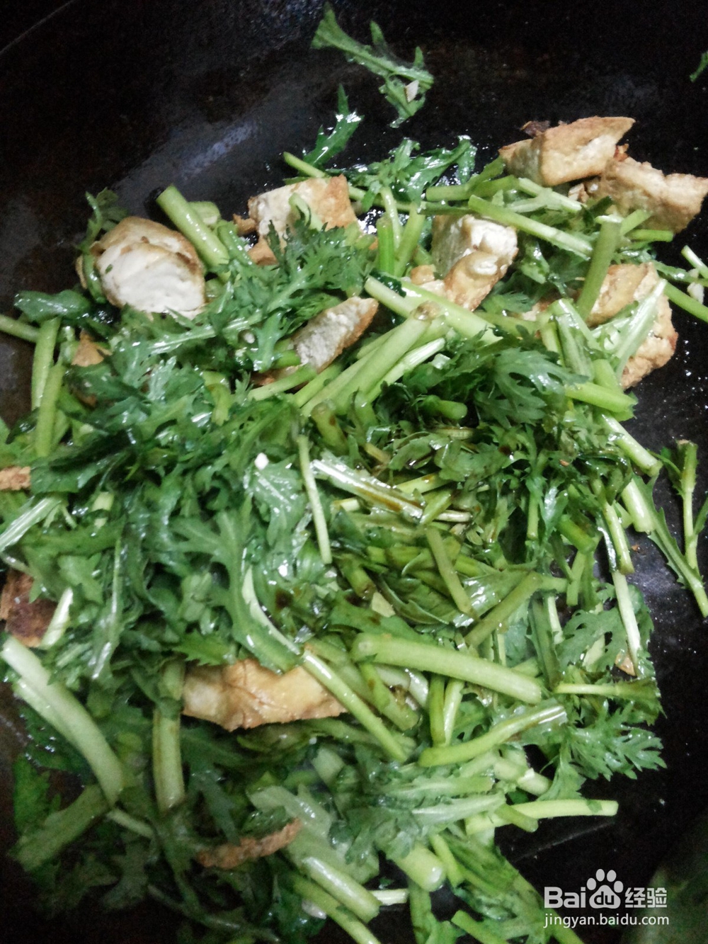 茼蒿炒豆腐这样做好吃