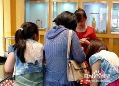 实体店手机以旧换新套路