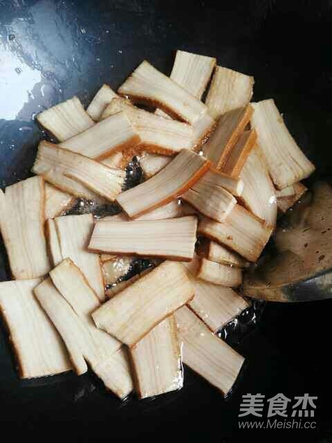 小炒豆干的做法