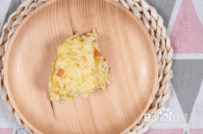 金黄鸡蛋米饭饼做法