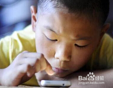如何看待幼儿园儿童玩手机？
