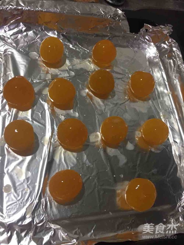 花式蛋黄酥的做法