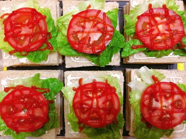 鸡蛋火腿三明治