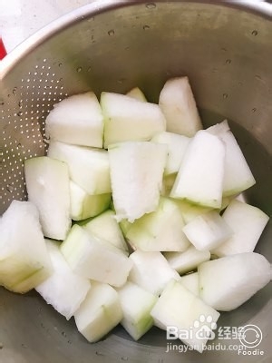 食补养生冬瓜玉米排骨汤的做法