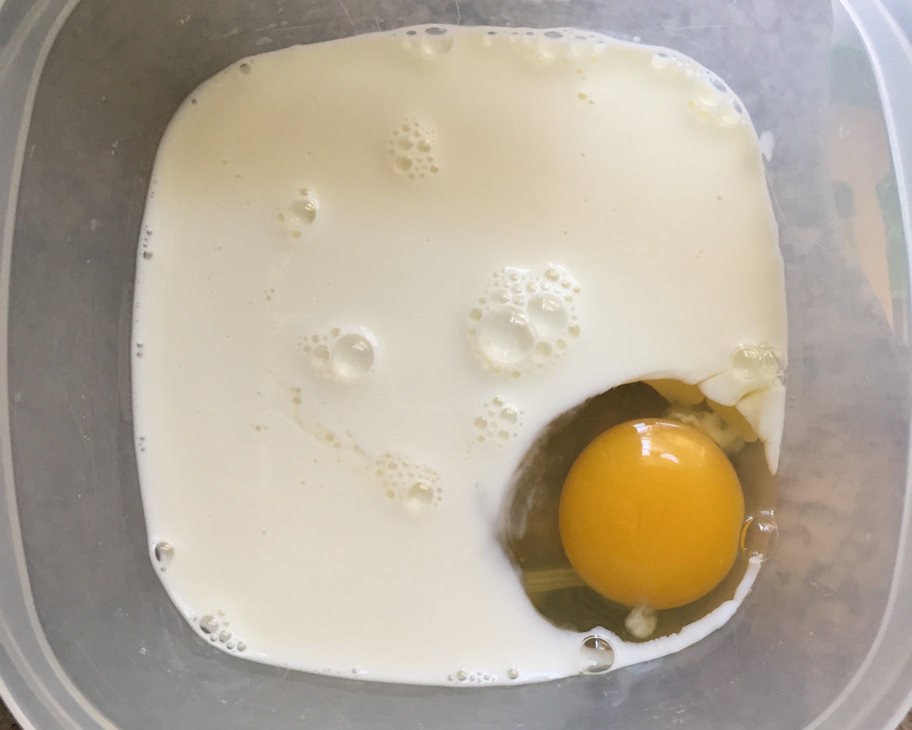 一款神奇的美食—香蕉鳄鱼果pancake