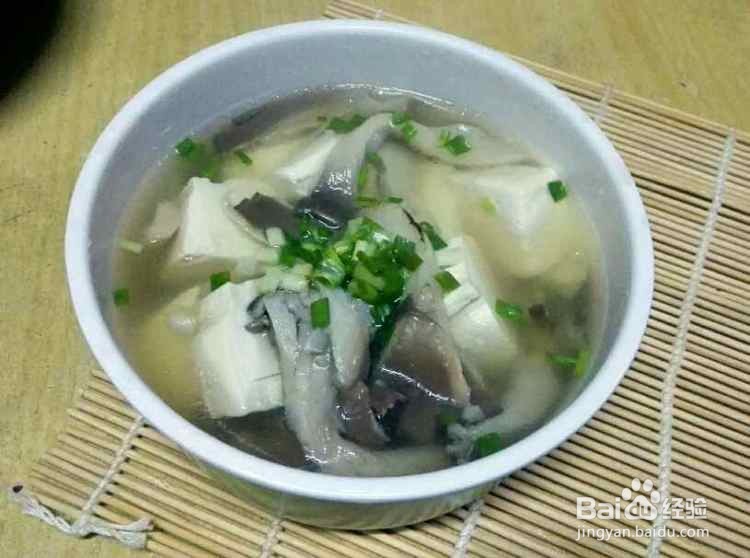 #初冬怎么吃#平菇豆腐汤
