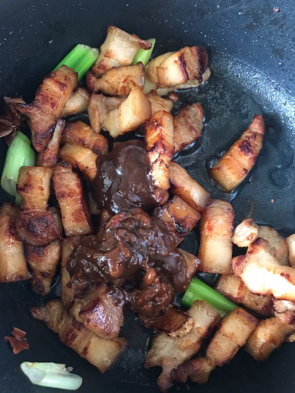 无水无油秘制卤肉饭