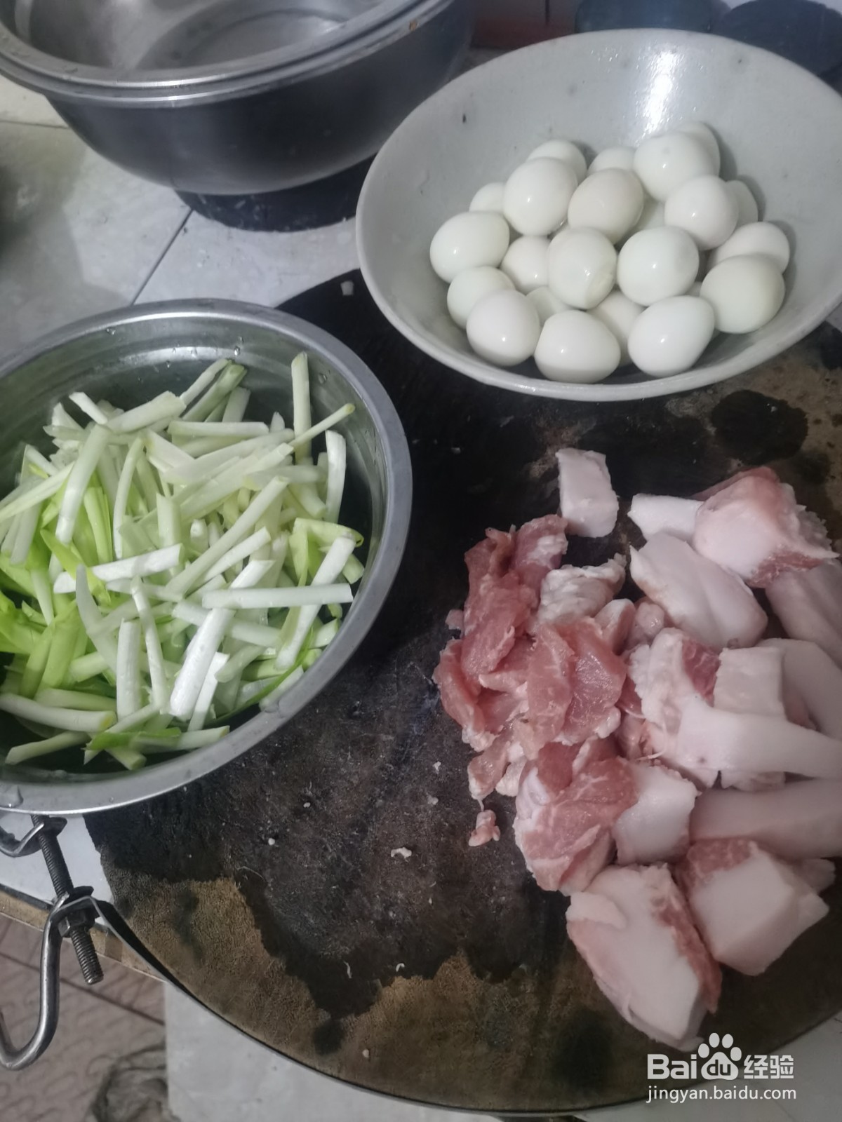 鹌鹑蛋如何炒猪肉韭黄？