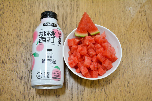 桃桃西打西瓜饮