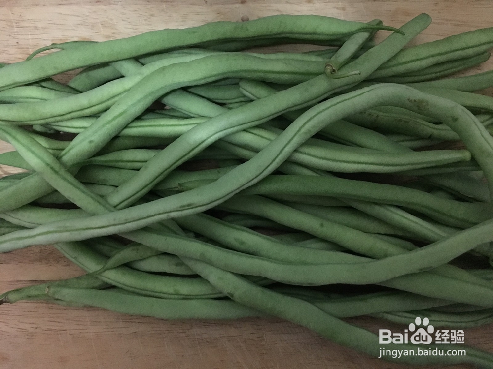 在家中炒土豆刀豆