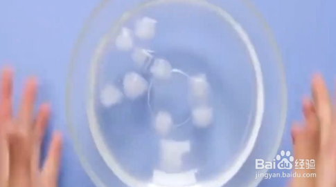 如何让妆容更加精致？