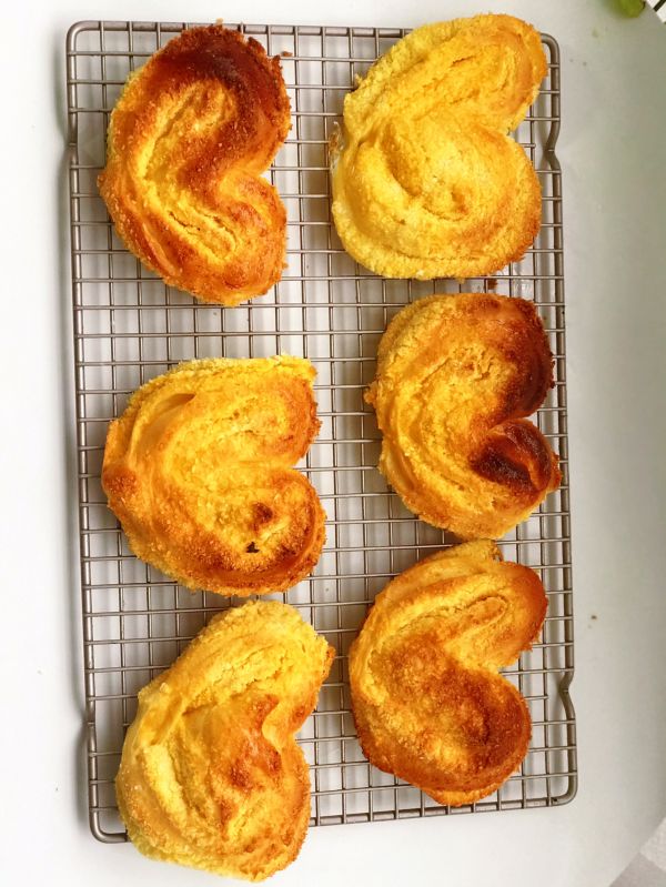 锁死这个配方爱心椰蓉面包