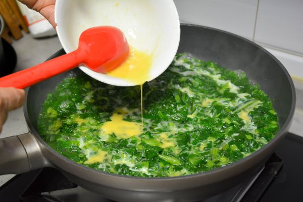 清香鸡蛋菠菜汤