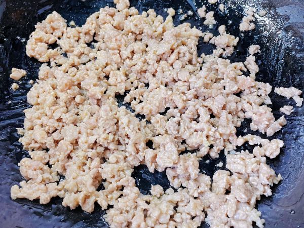 酸豆角肉末米粉