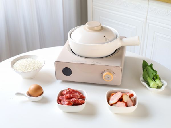 广式腊味煲仔饭