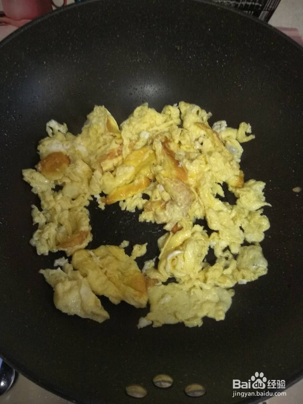 银鱼炒鸡蛋的做法