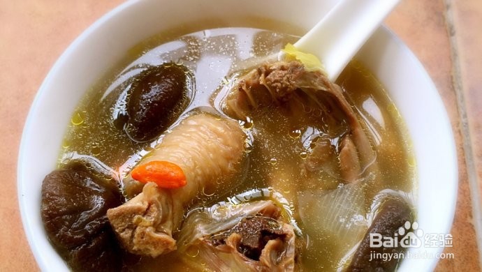 新手都会的香菇炖鸡汤