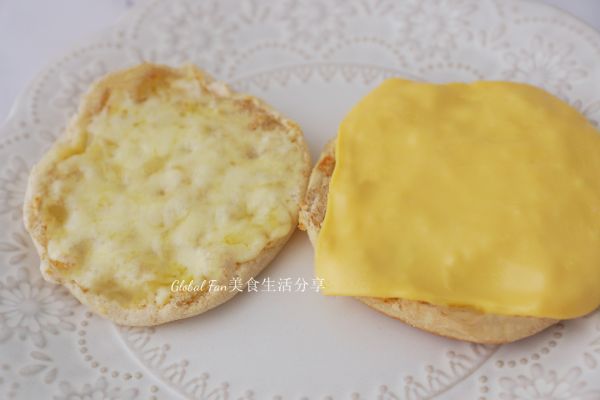 芝士午餐肉鸡蛋松饼