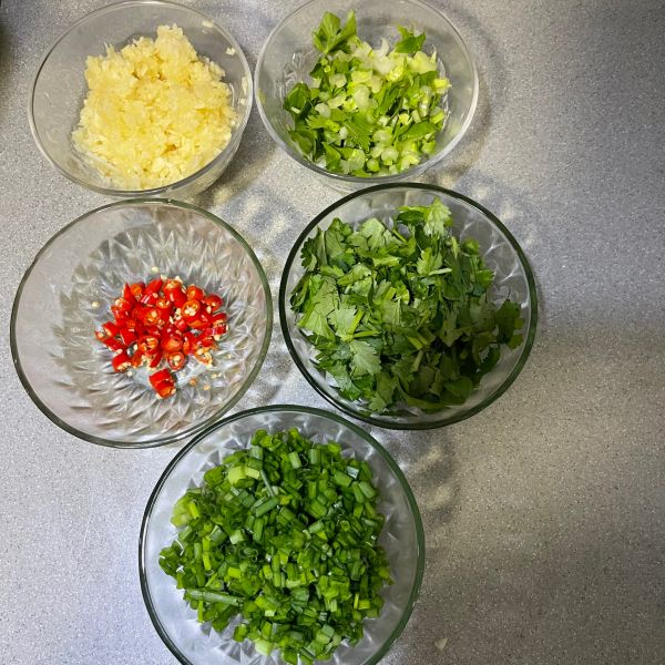 家常手擀油泼面