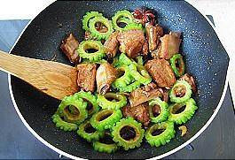 好吃的苦瓜排骨