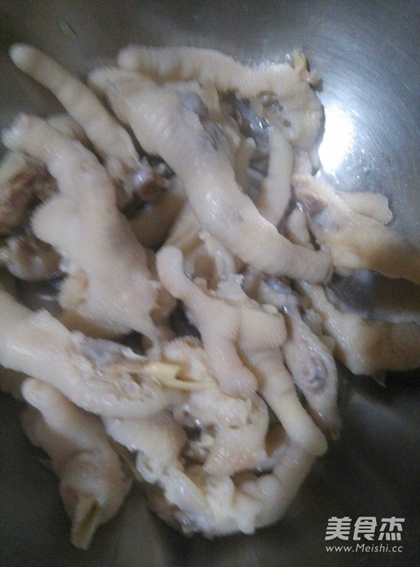 酱香辣凤爪的做法