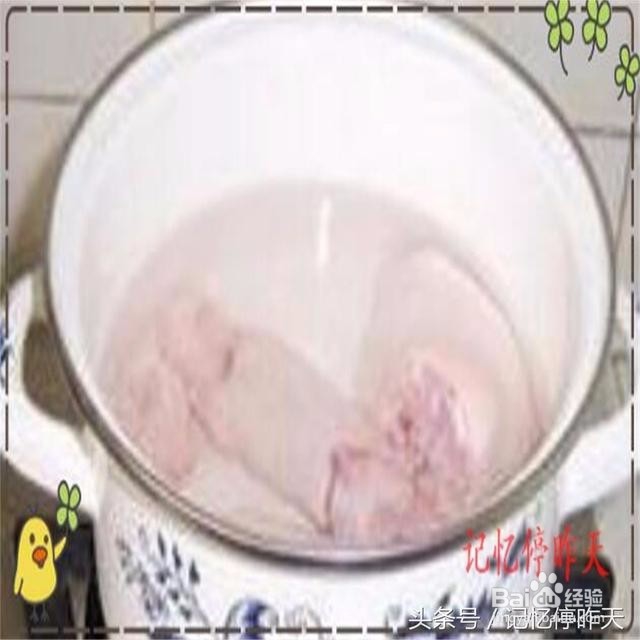 美食营养-[猪脚炖莲藕汤]