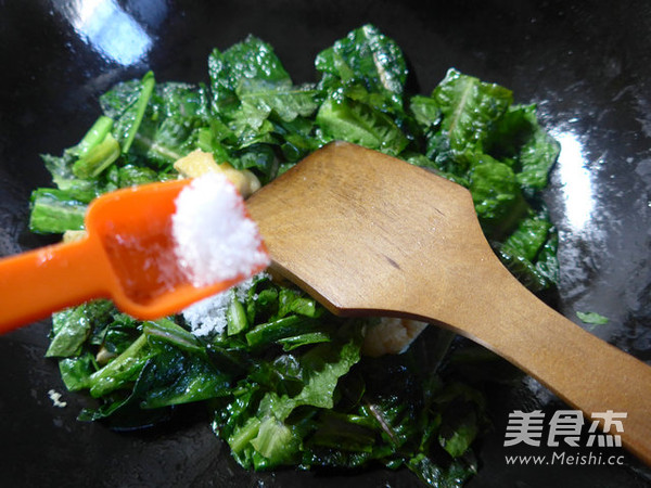 油豆腐炒莴笋叶