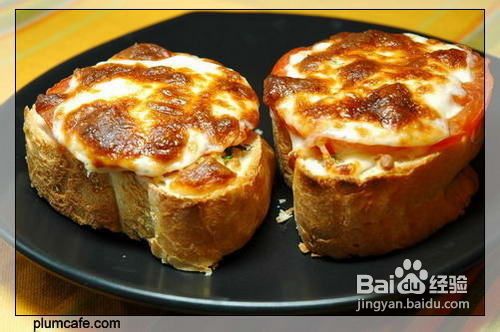 <b>蒜香西红柿芝士面包的做法</b>