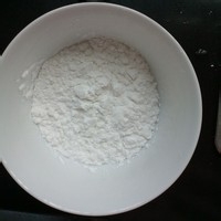 哄宝宝的炸洋葱圈小吃的做法